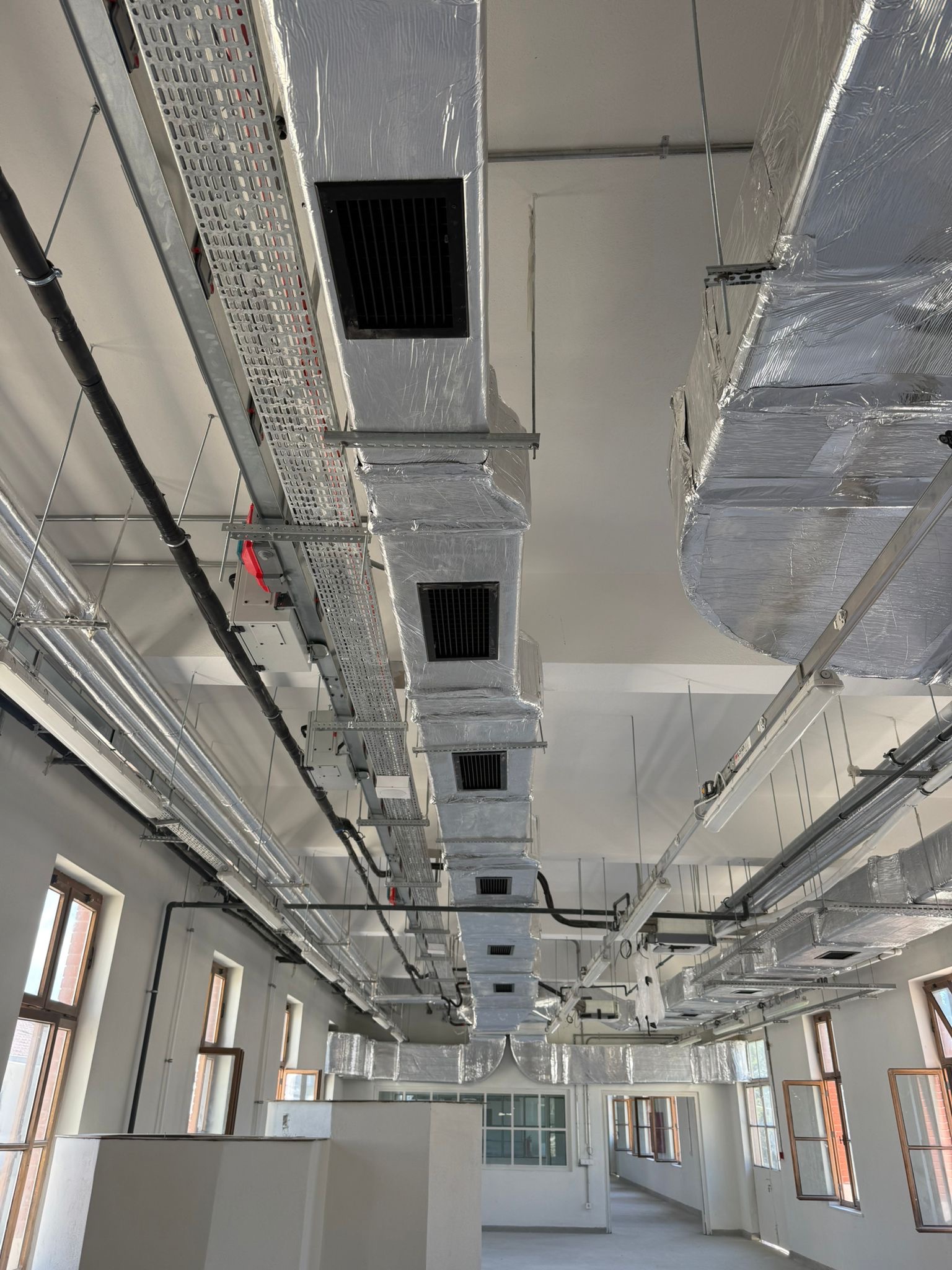 28f0a4c7 eceb 4785 86b8 93d141f3ef41